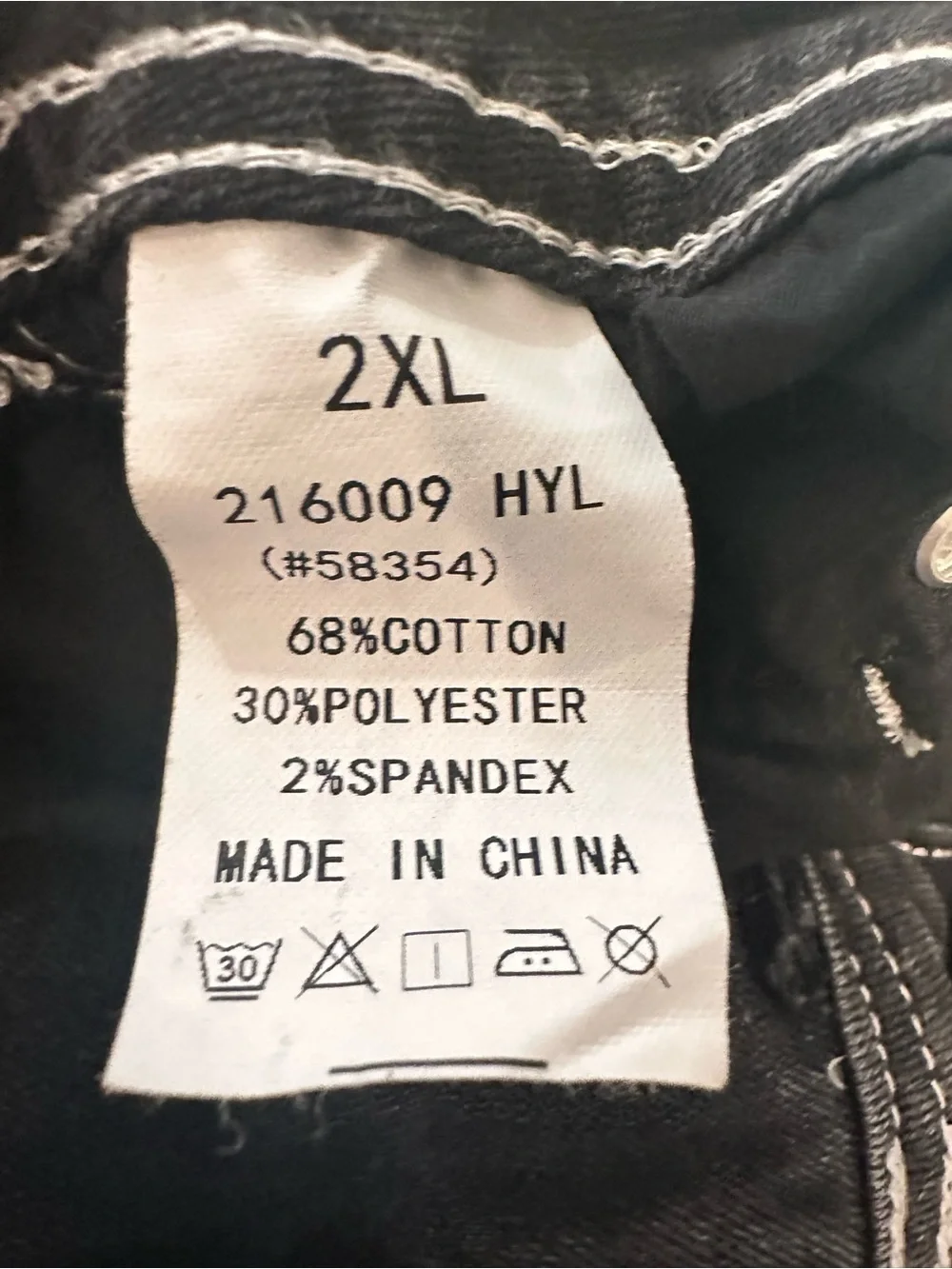 Flamingals black distressed Y2K style jeans Sz:2XL Straight Leg white stitching.